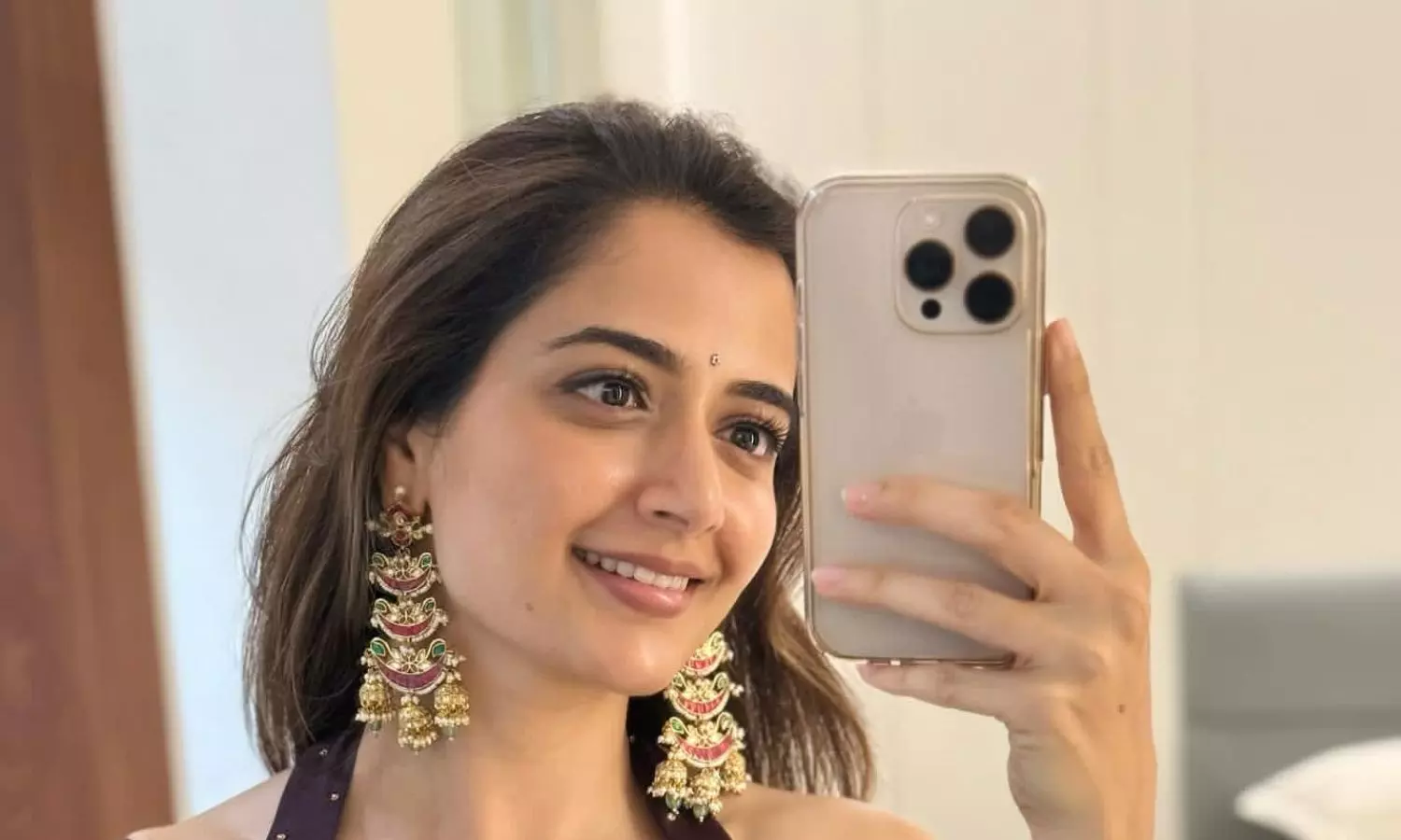 Ashika Ranganath’s Wedding Shenanigans In A Chic Saree