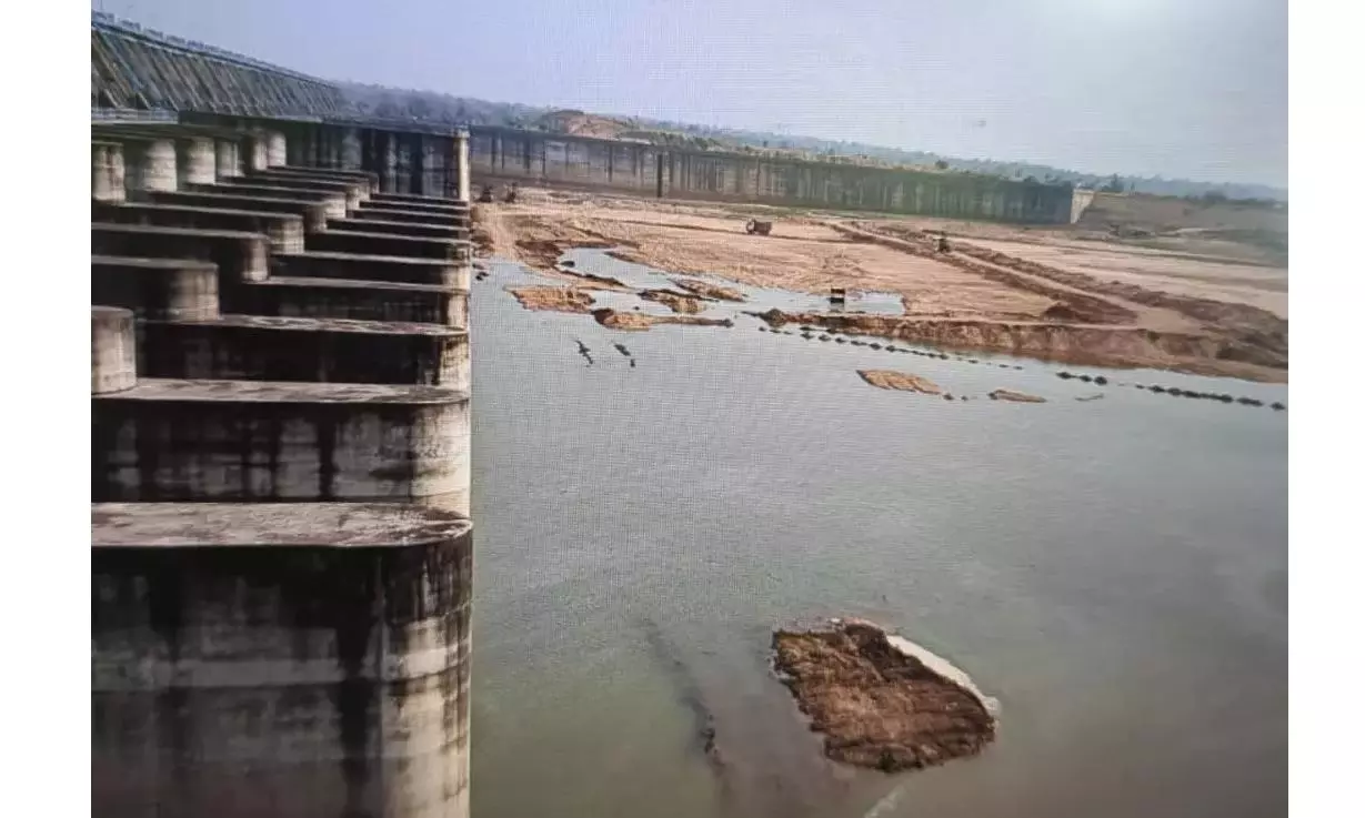 Farmers Fear Remaining Medigadda Pillars Will Sink