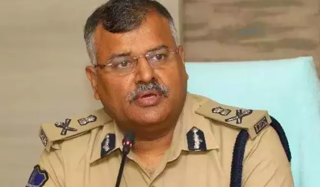 40 Pak Nationals Tracked, Told To Go