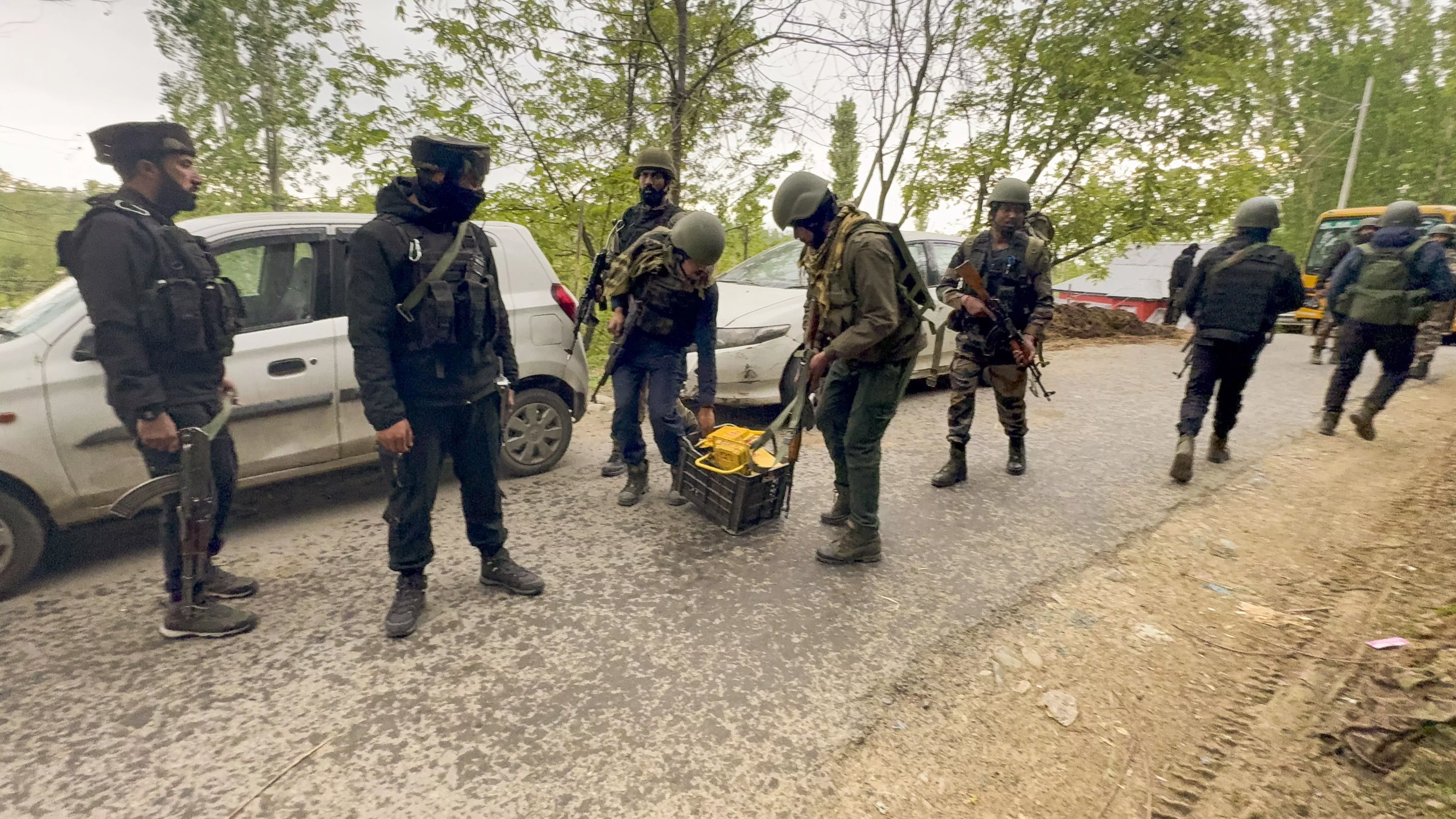 Pakistan Violates LoC Ceasefire For Third Consecutive Night