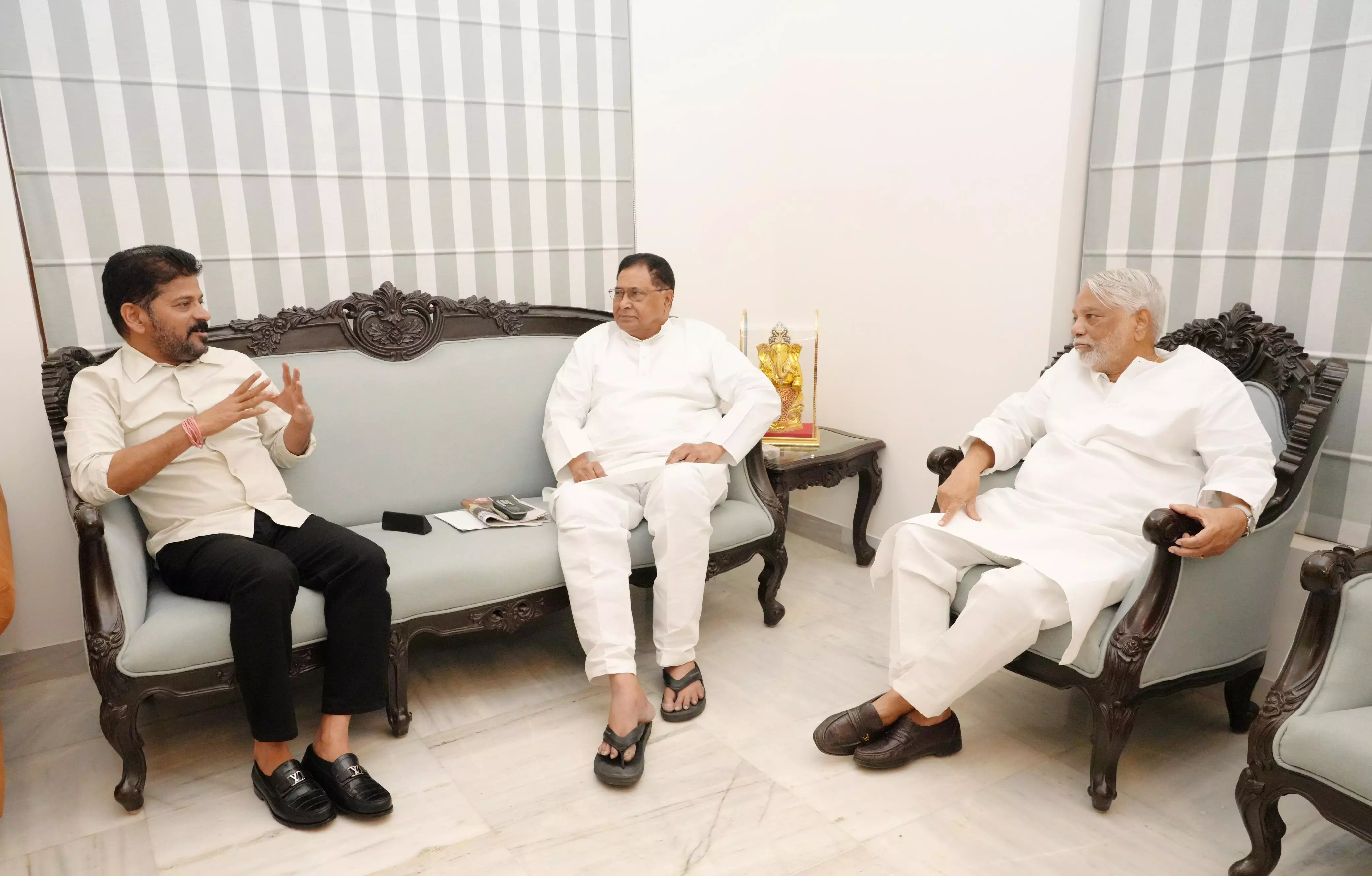 Revanth Reddy Meets Jana Reddy To Discuss Maoists Peace Talks