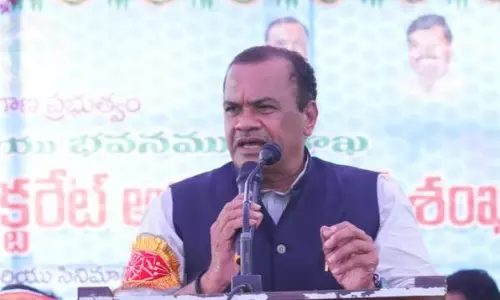 Komatireddy Slams KCR for Branding Congress as Villain of Telangana