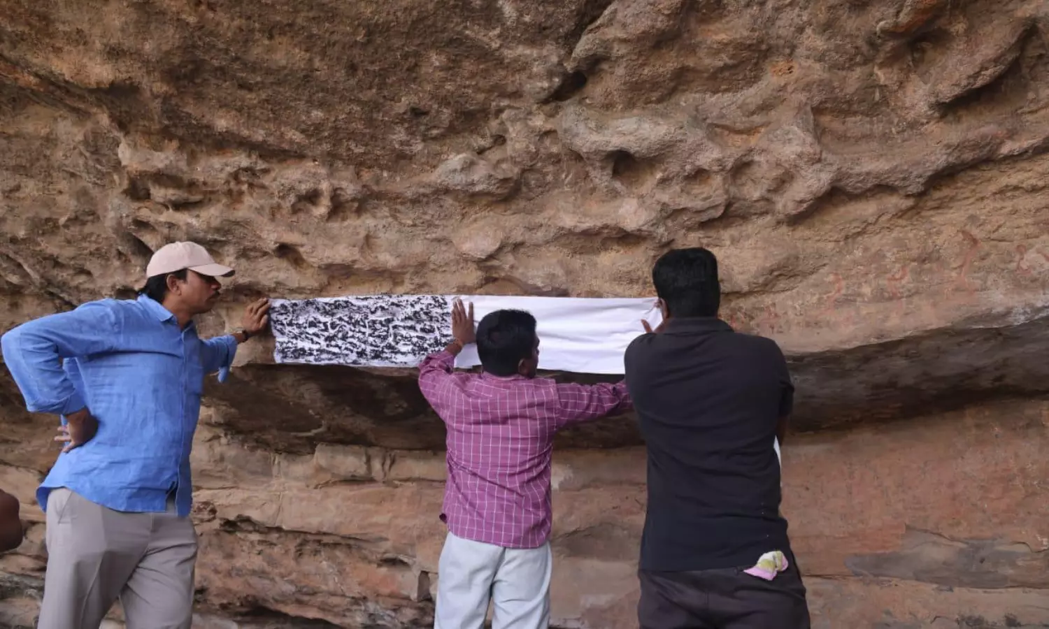 ASI Successfully Copy 11 Ancient Rock Inscriptions Found In Gundaram Forest ASI Successfully Copy 11 Ancient Rock Inscriptions Found In Gundaram Forest