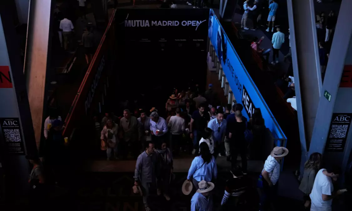 Madrid Open: Players Take Blackout In Stride, Enjoy Time Away From Cellphones Madrid Open: Players Take Blackout In Stride, Enjoy Time Away From Cellphones