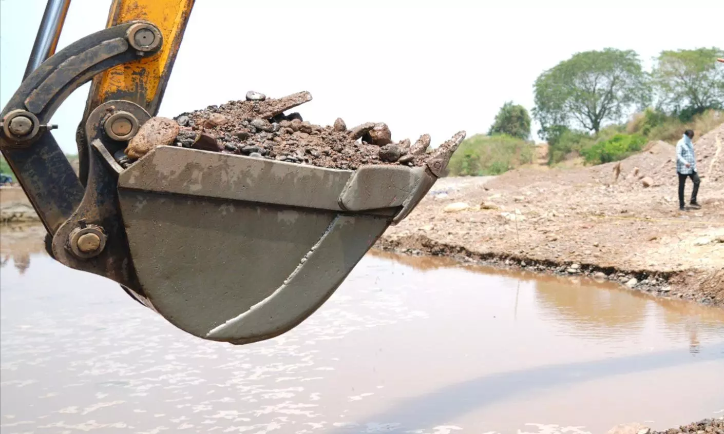 Landasangvi Rivulet Desilted, To Provide Water For Adilabad