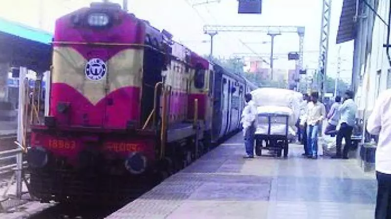 RPF, GRP Teams Conduct Checks At Nampally Station RPF, GRP Teams Conduct Checks At Nampally Station