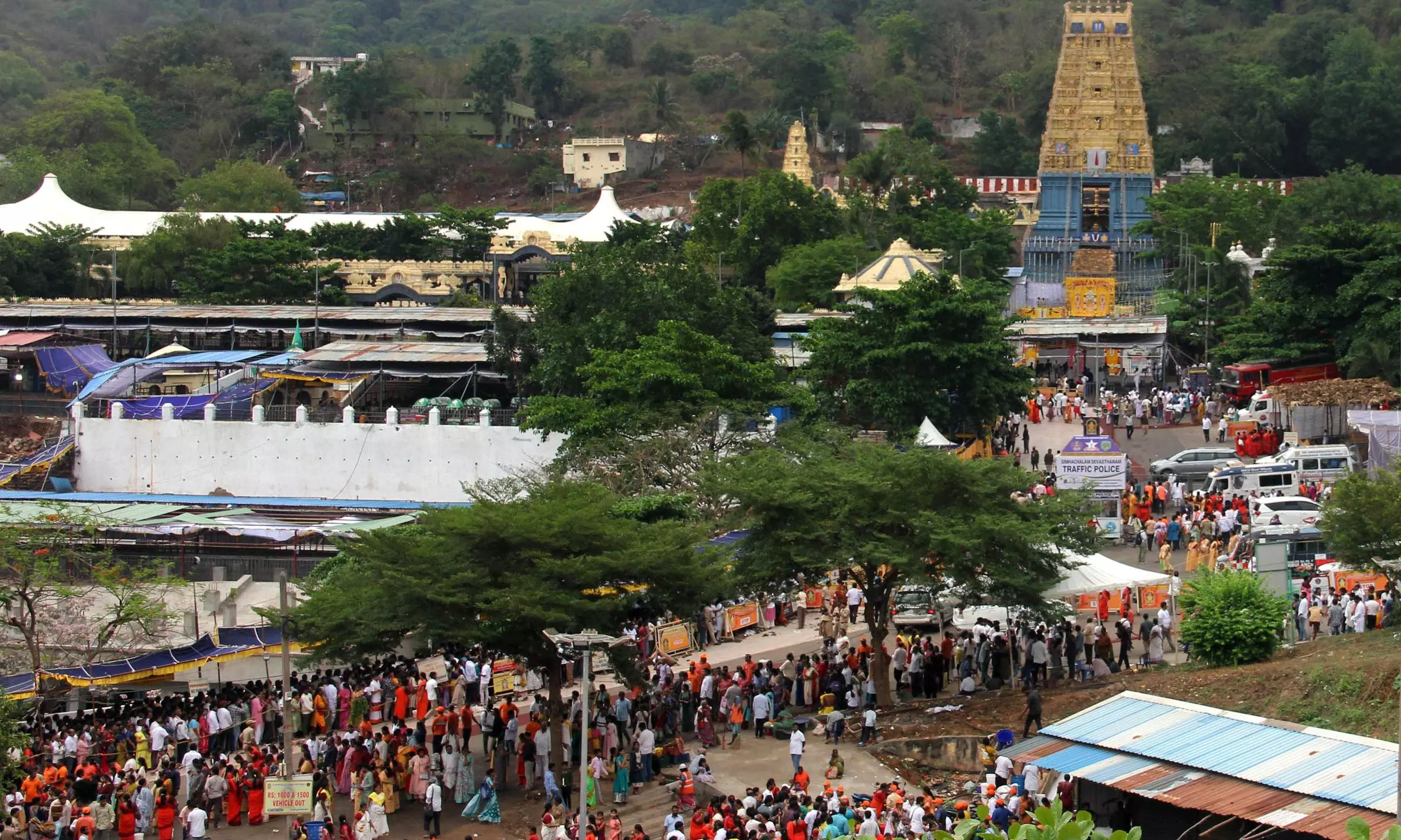 Thousands Witness Lord Simhadri Appanna’s Annual Darshan