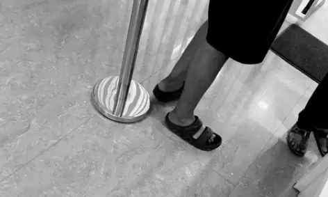 Passport Office Bars Youth in Shorts, Sparks Dress Code Debate