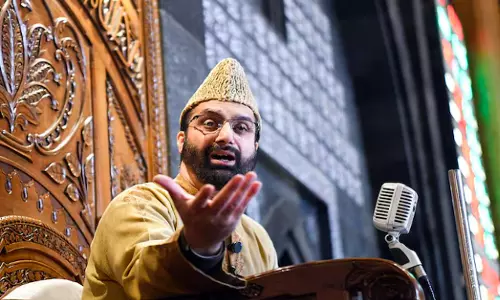 Trust Kashmiris, Reject Hatred; Mirwaiz Umar To Indian Public Trust Kashmiris, Reject Hatred; Mirwaiz Umar To Indian Public