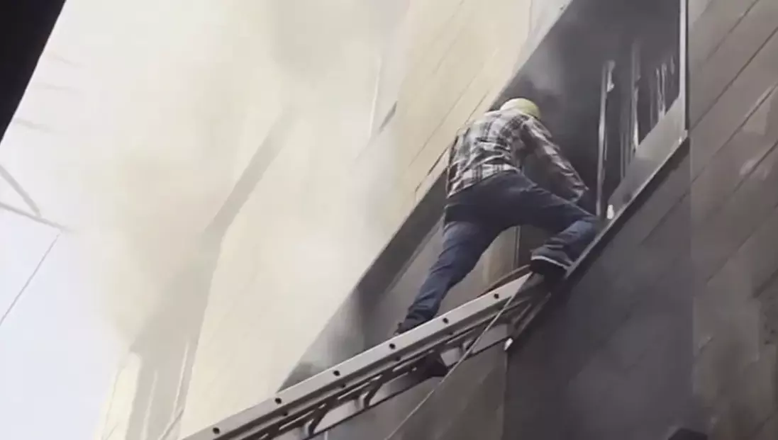 Four Dead in Hotel Fire in Ajmer, Guests Jump to Escape