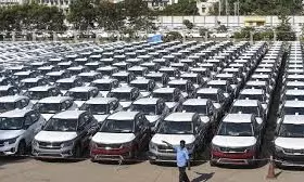 Car Makers Report Mixed Sales Chart in April