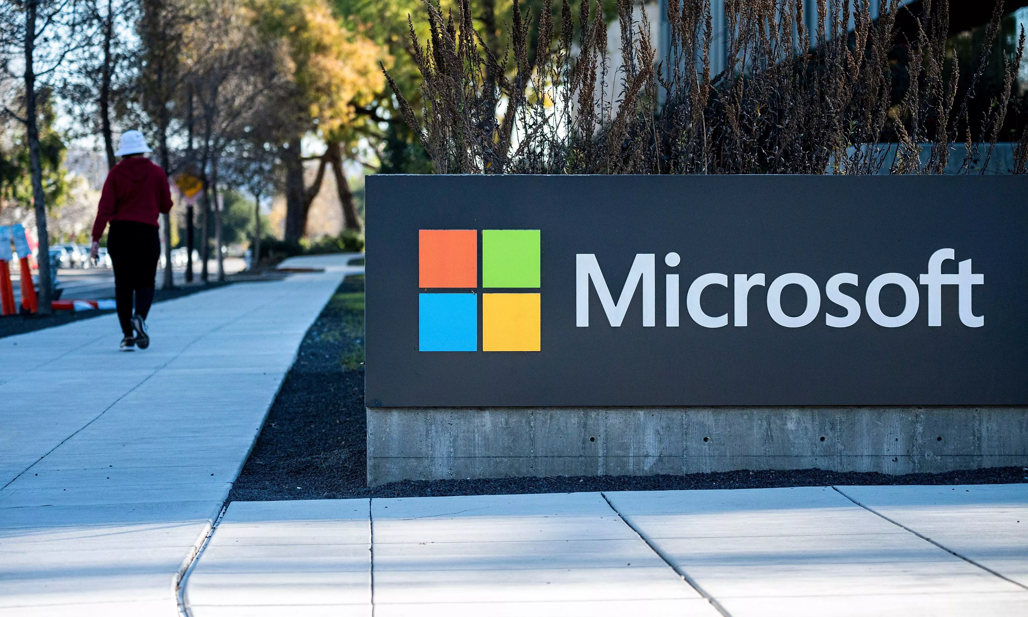 Microsoft To Host Elon Musks Grok AI Model: Report Microsoft To Host Elon Musks Grok AI Model: Report