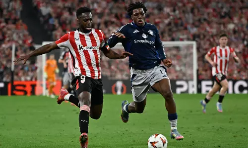 Europa League: Manchester United Seize Control of Semifinal Against 10-man Bilbao