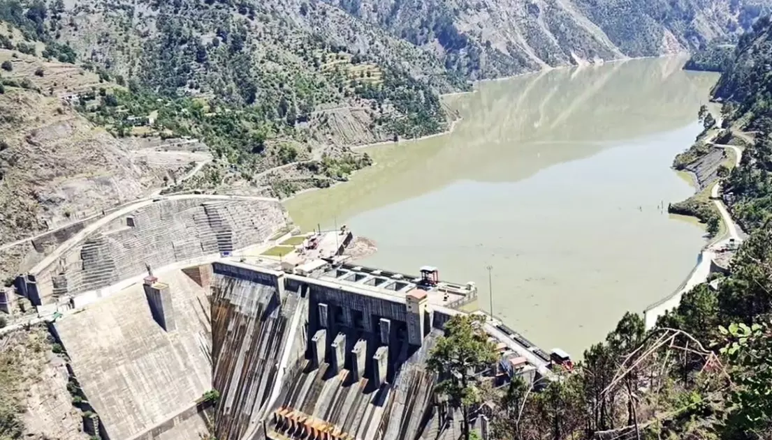 India Cuts Flow of Water Through Baglihar Dam