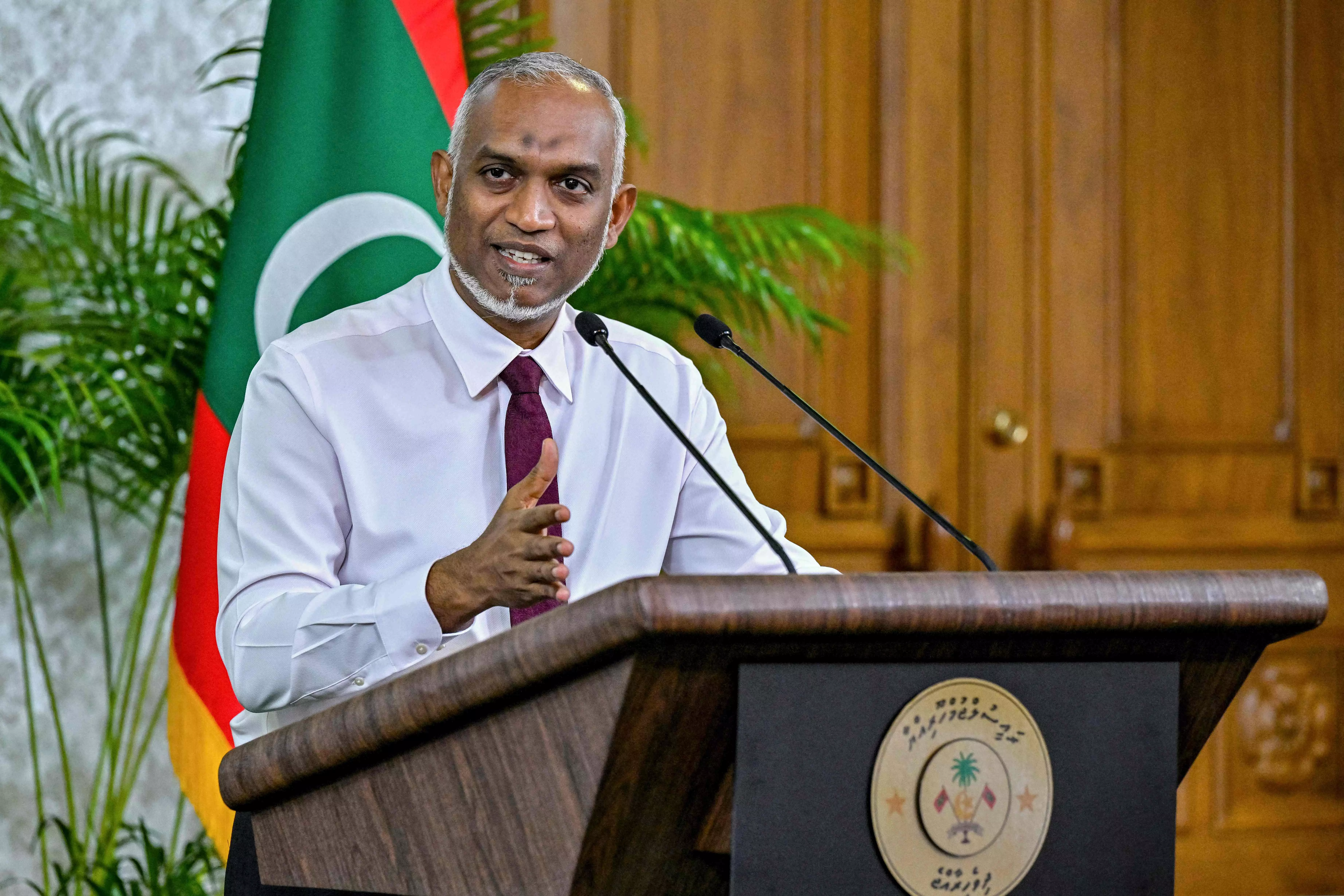 Maldives President Holds Record 15-hour Press Conference