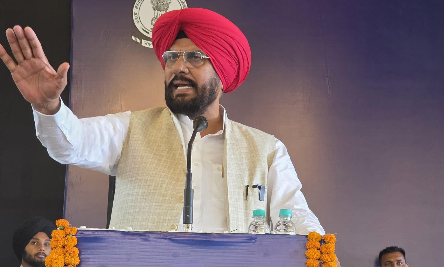 Punjab Refuses to Launch Water to Haryana Amid Escalating Row Punjab Refuses to Launch Water to Haryana Amid Escalating Row