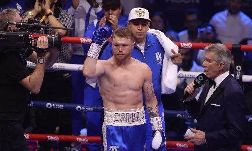 Canelo Alvarez Unifies Super Middleweight Titles on Saudi Arabia Debut