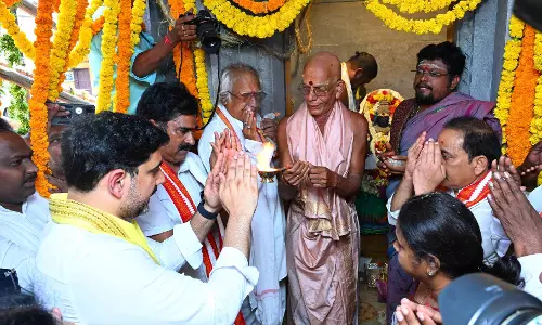Lokesh Orders Removal of Water Hyacinth from Buckingham Canal