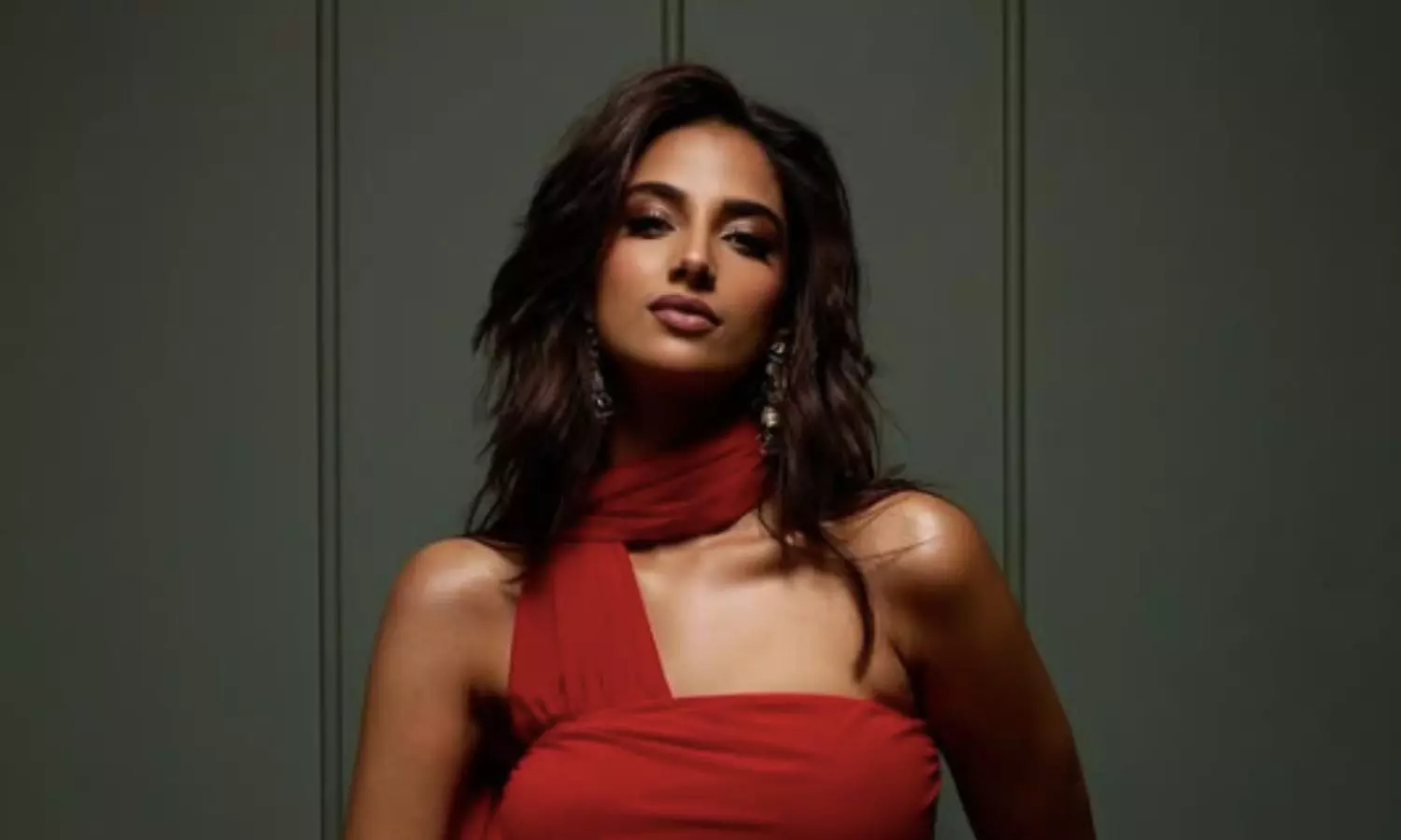 Meenakshi Chaudhary Eyes Bollywood Debut After Tollywood Success