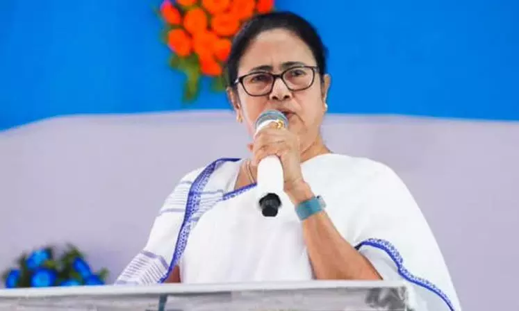 Didi Mocks Amit Shah As ‘Acting PM’, Slams BJP Over Communal Violence