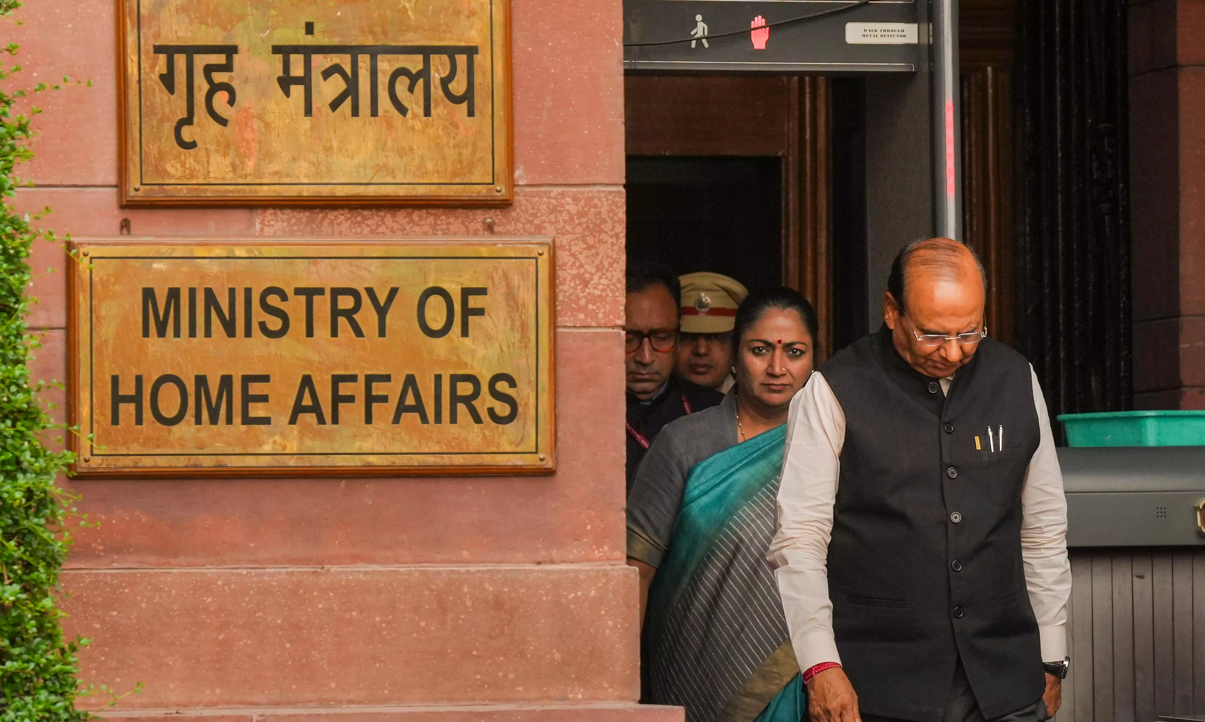 States Told to Hold Defence Drills