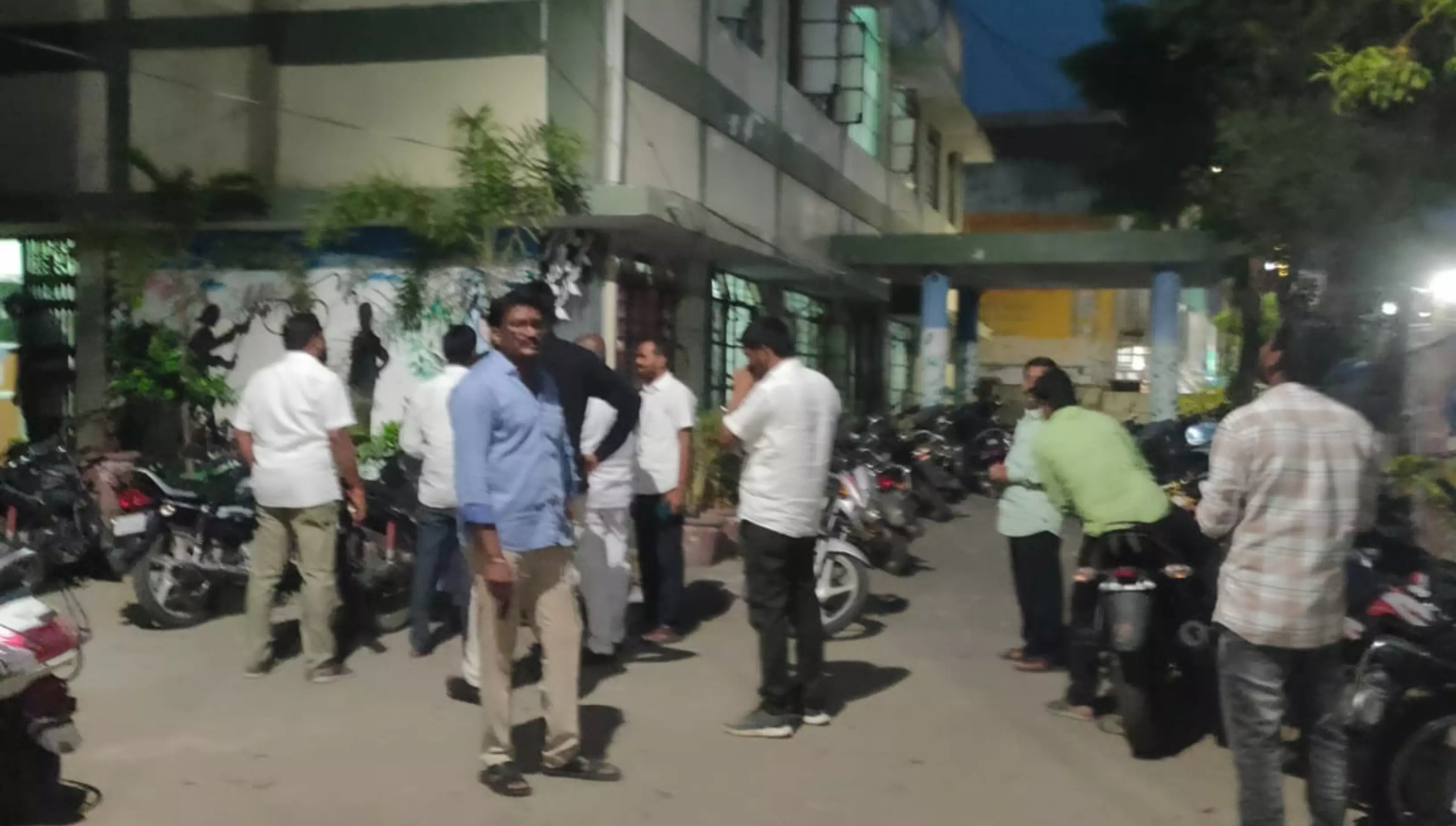 People Rush Out Due to Tremors in Karimnagar, Adilabad People Rush Out Due to Tremors in Karimnagar, Adilabad