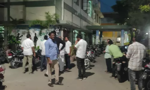 People Rush Out Due to Tremors in Karimnagar, Adilabad People Rush Out Due to Tremors in Karimnagar, Adilabad