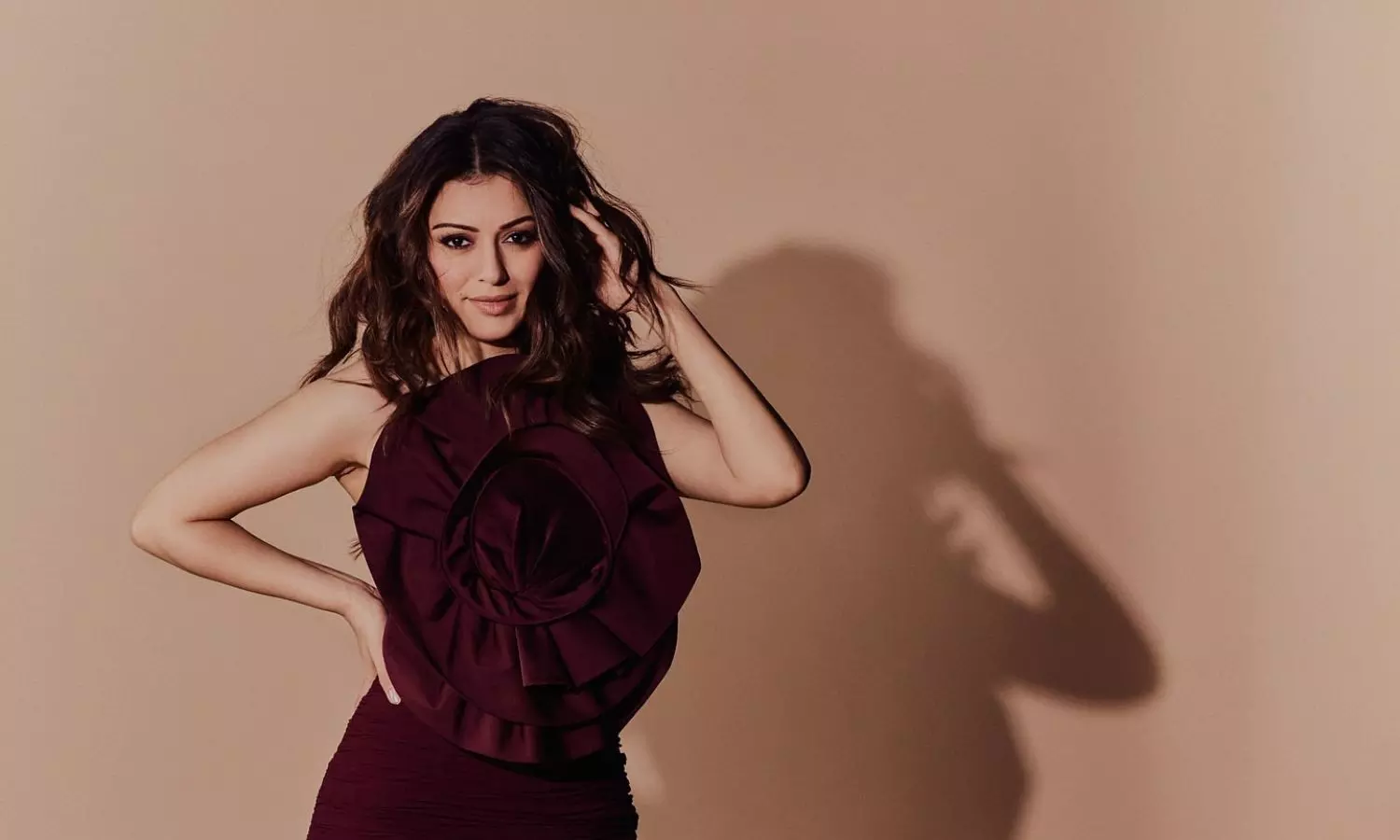 Sweet as Honey, Hot As Fire: Hansika Motwani In Bold Maroon Ensemble