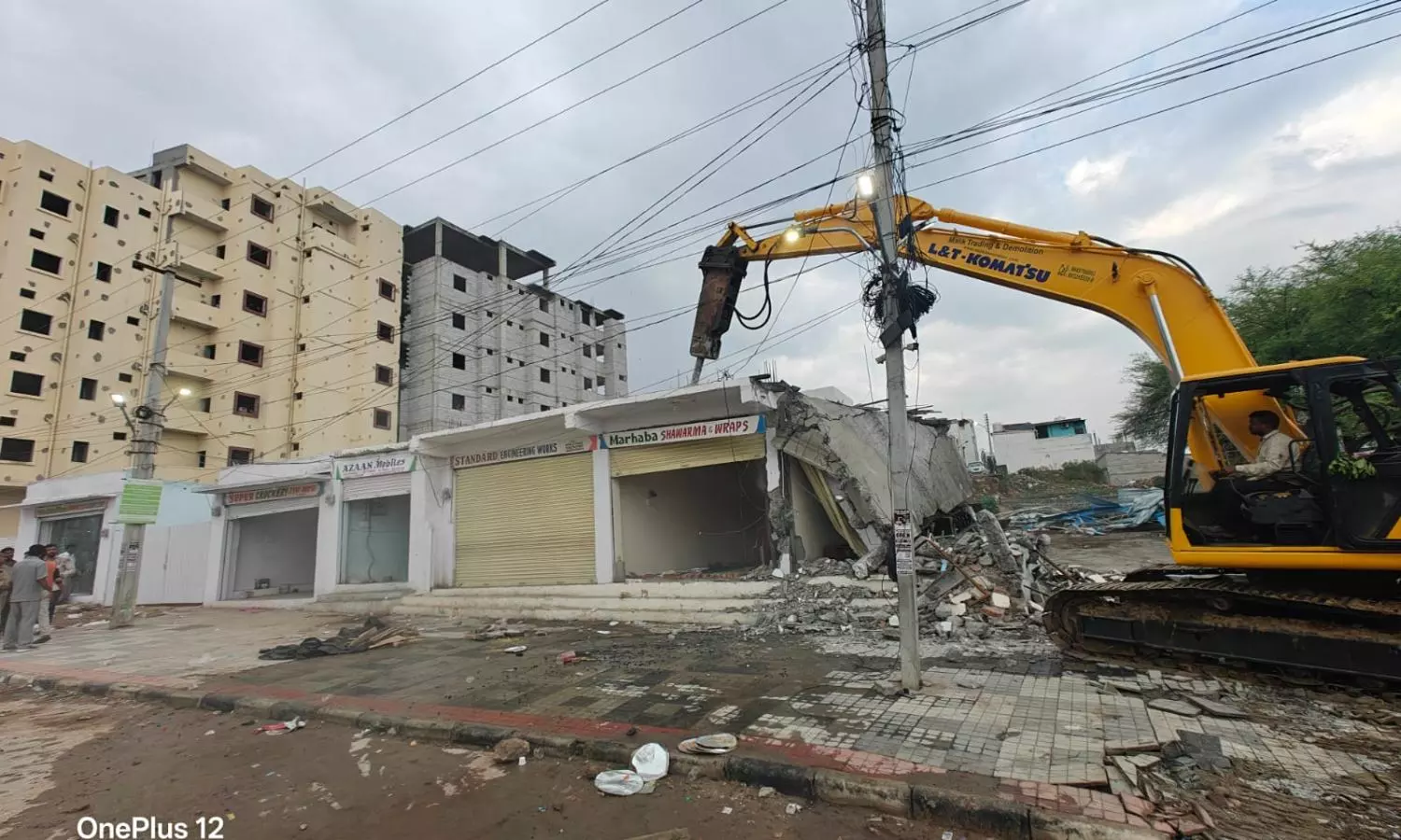 HYDRAA Reclaims 2,500 sq. yards of Govt Land in Bandlaguda