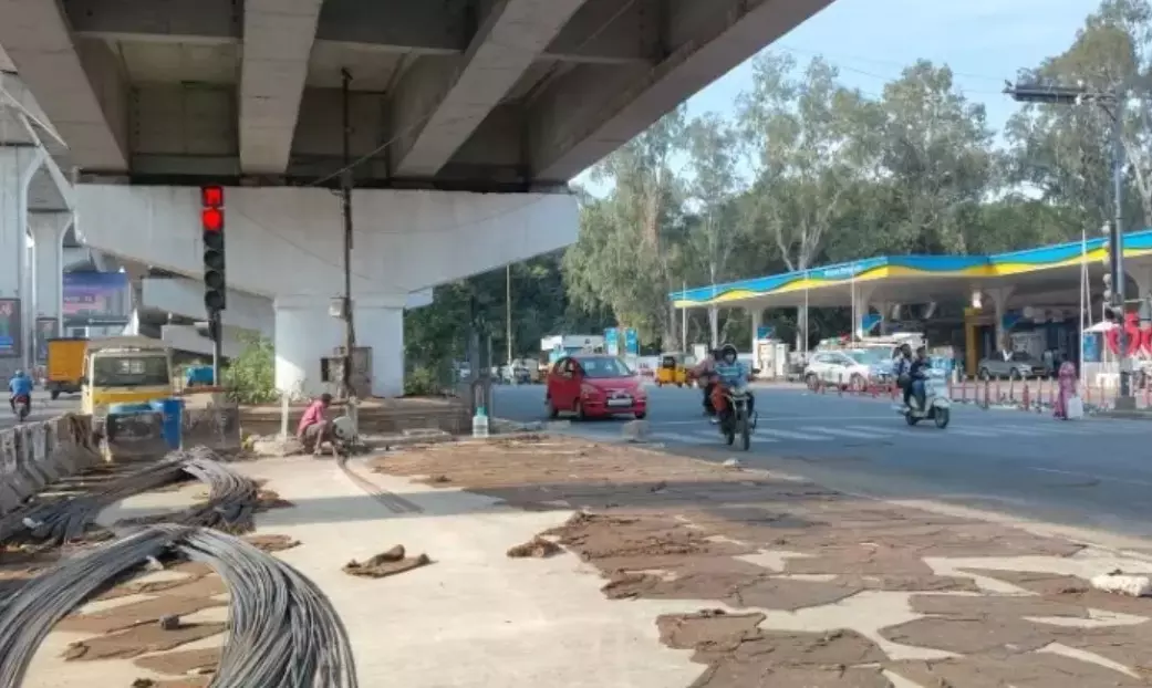 People Split on Tarnaka Junction, Cops to Keep it Open Till Schools Reopen