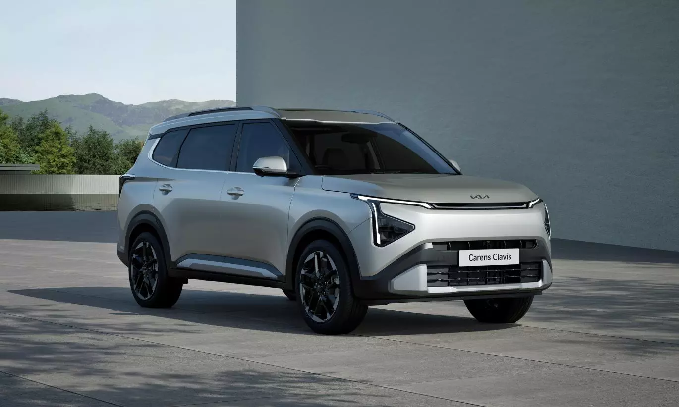 New Kia Carens Clavis Makes Global Debut In India
