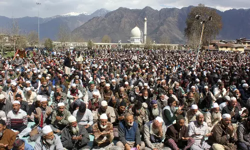J&K People Fear Escalation In Active Hostilities Between India & Pakistan