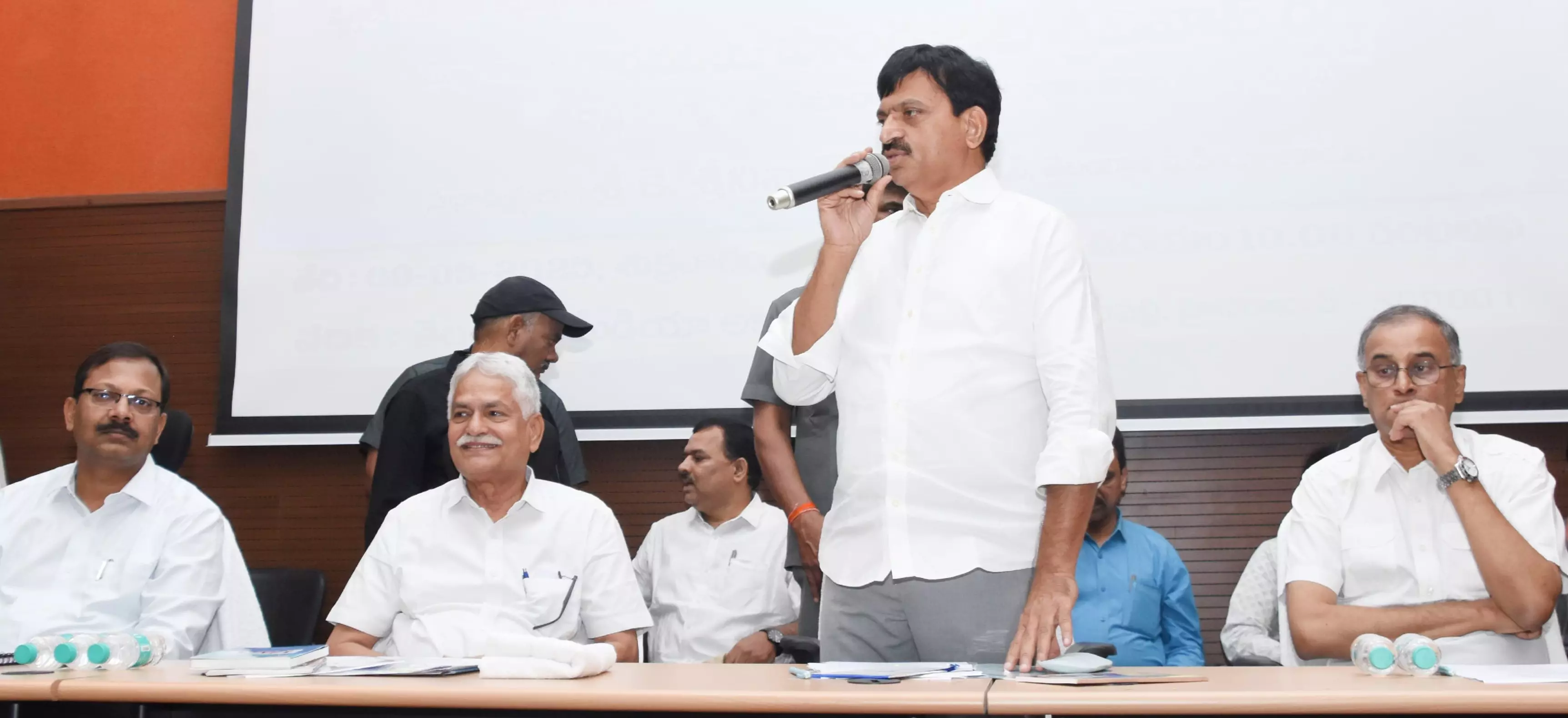 State to Extend Financial Assistance to Deceased Scribes’ Kin