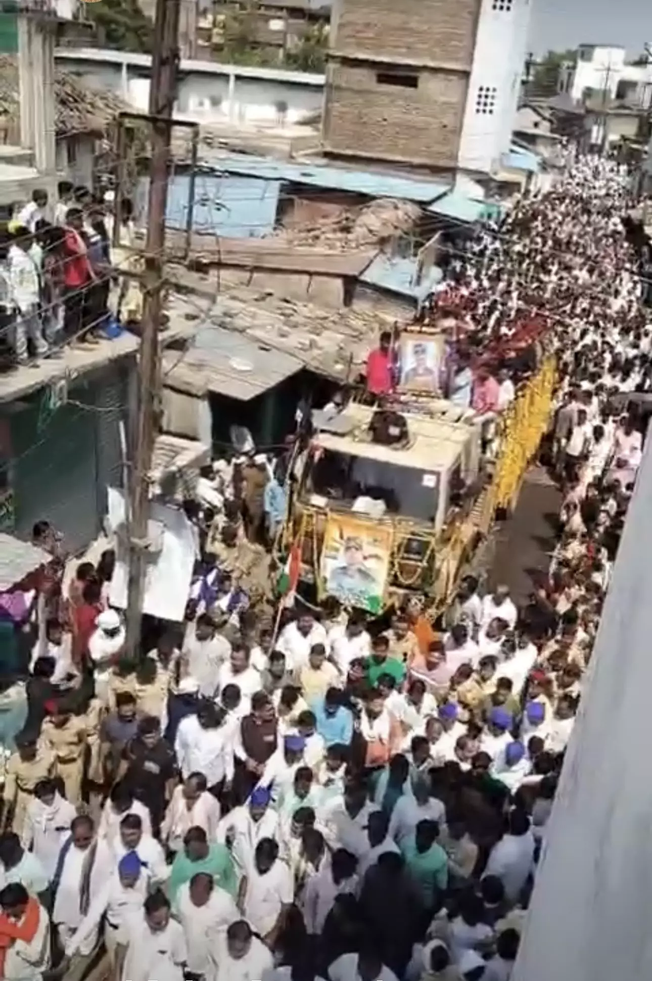 Last Rites of Army Jawan Conducted in Degloor Last Rites of Army Jawan Conducted in Degloor