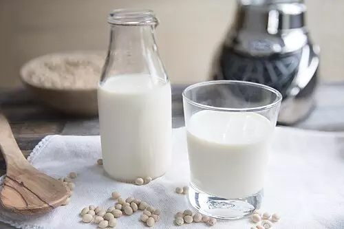 1 Out Of Every 3 Indians Consumes Milk As Beverage: Study