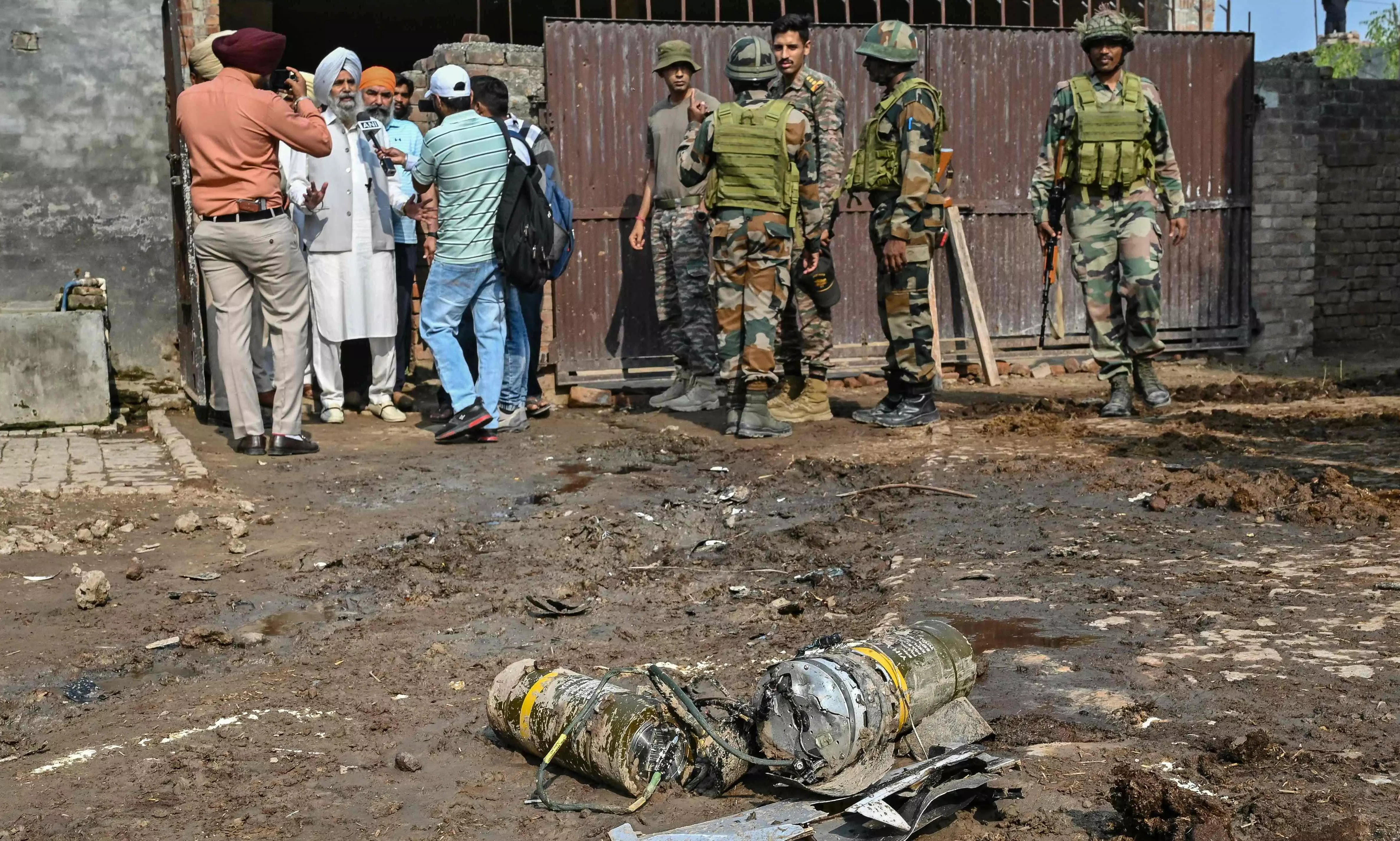 Pak Kamikaze Drones Neutralised Along IB In Amritsar: Defence Sources