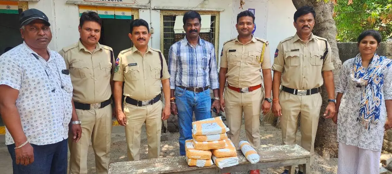 14.7 Kg Of Ganja Seized Near Kazipet Station