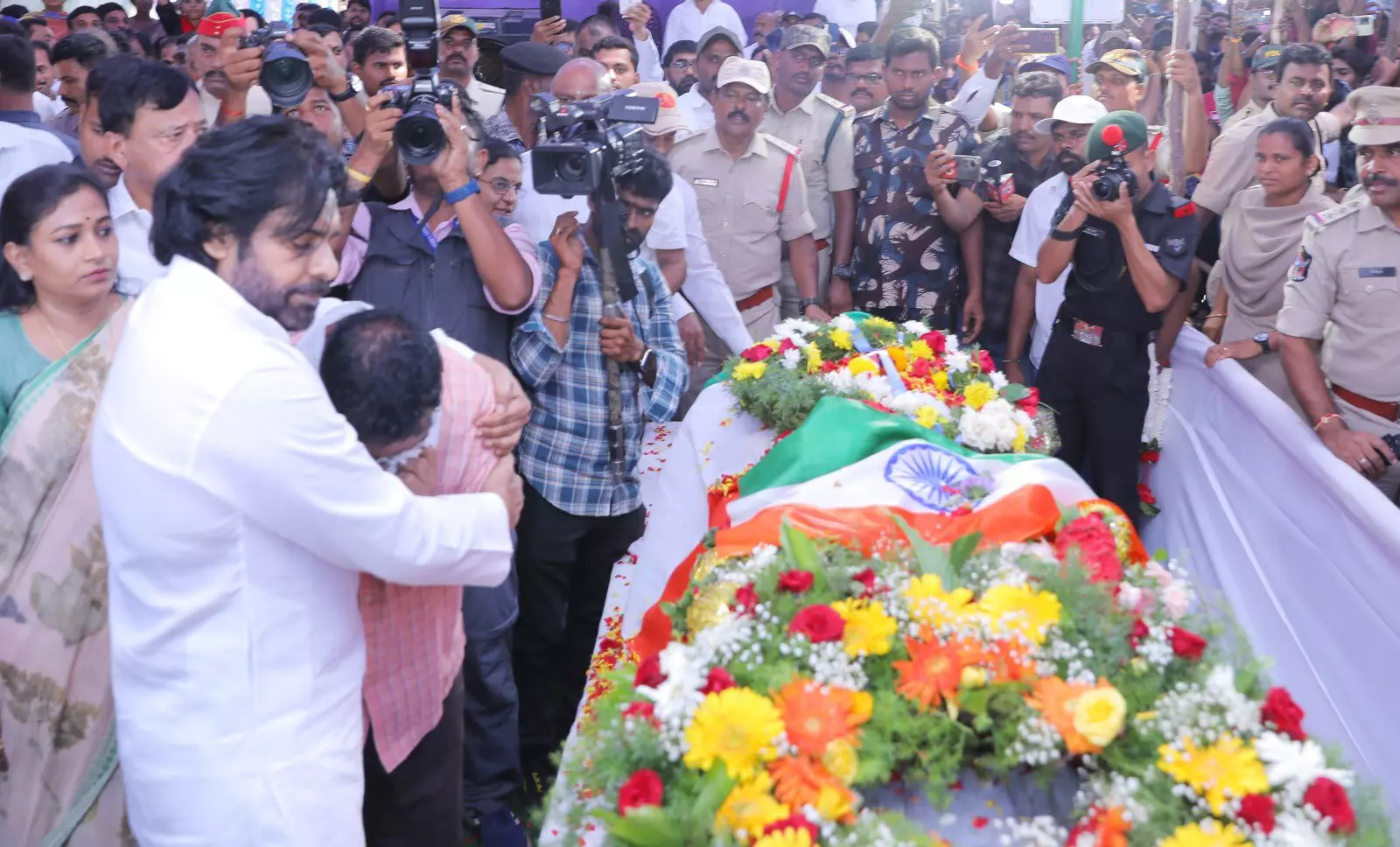 Andhra Govt Announces Rs 50 Lakh Ex Gratia To Kin Of Murali Naik