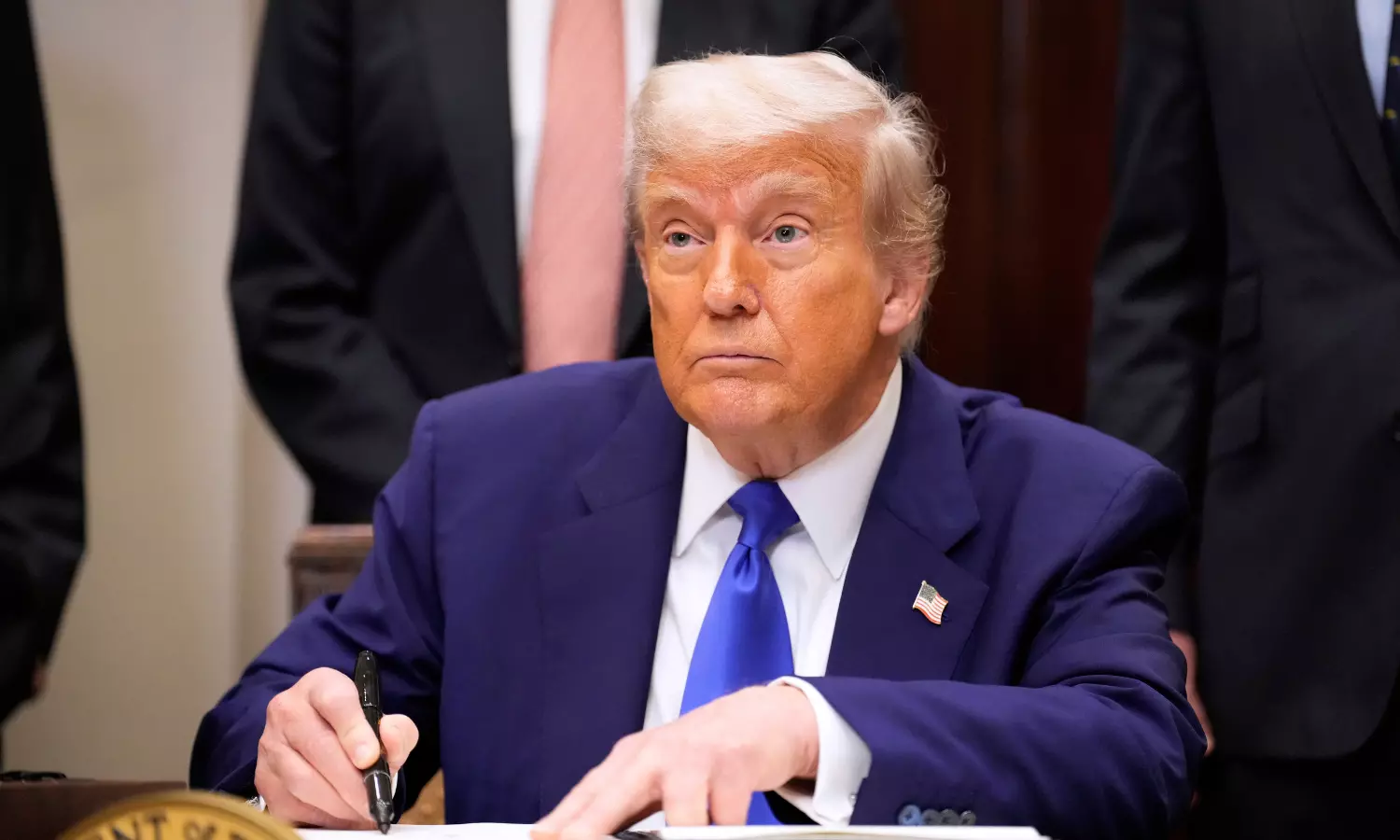 Trump Claims His Administration Stopped Nuclear Conflict Between India, Pakistan