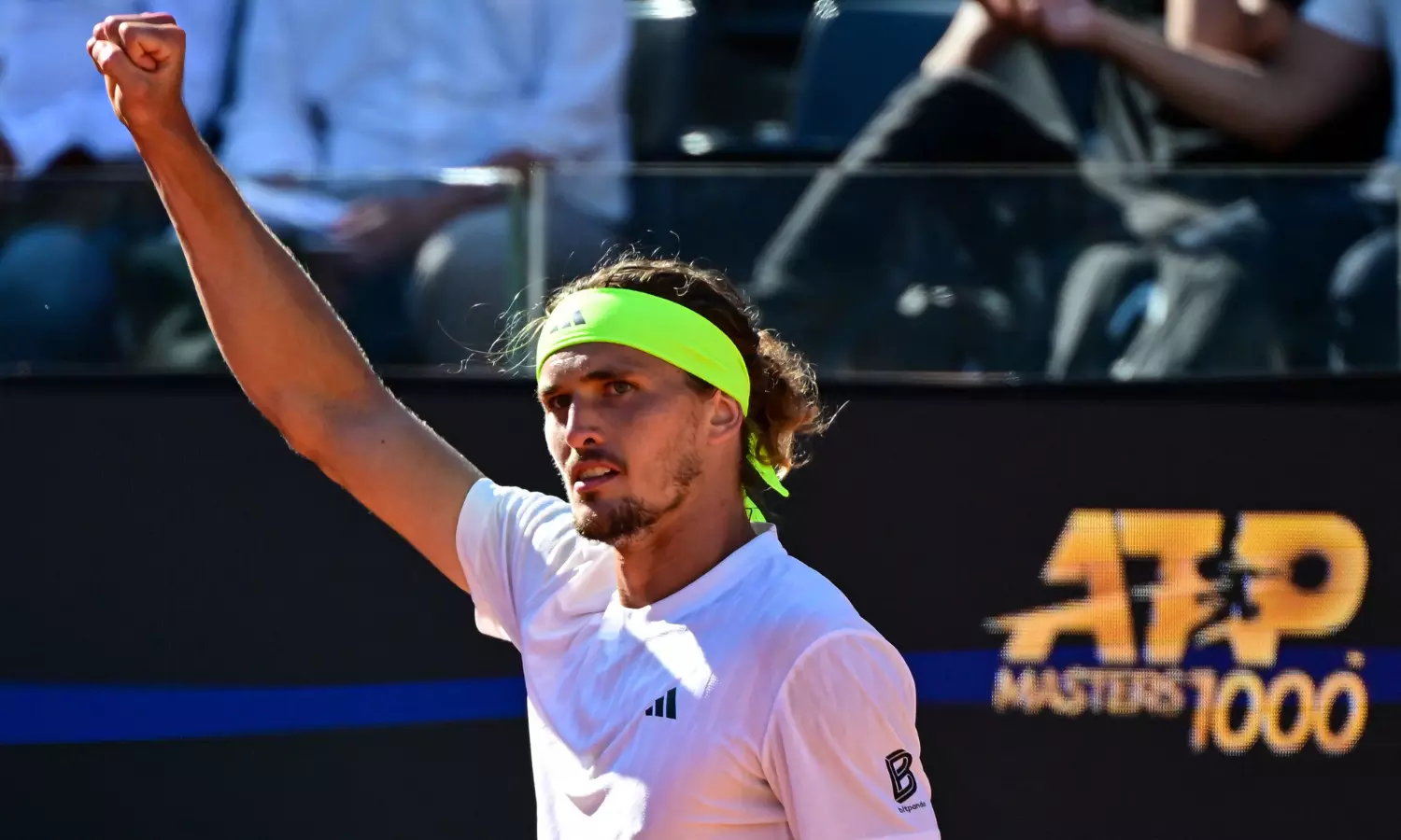 Defending Champion Alexander Zverev Advances at Italian Open