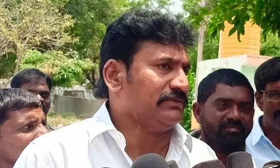 Tension at CK Palli as Former MLA Prakash Reddy Appears Before Cops