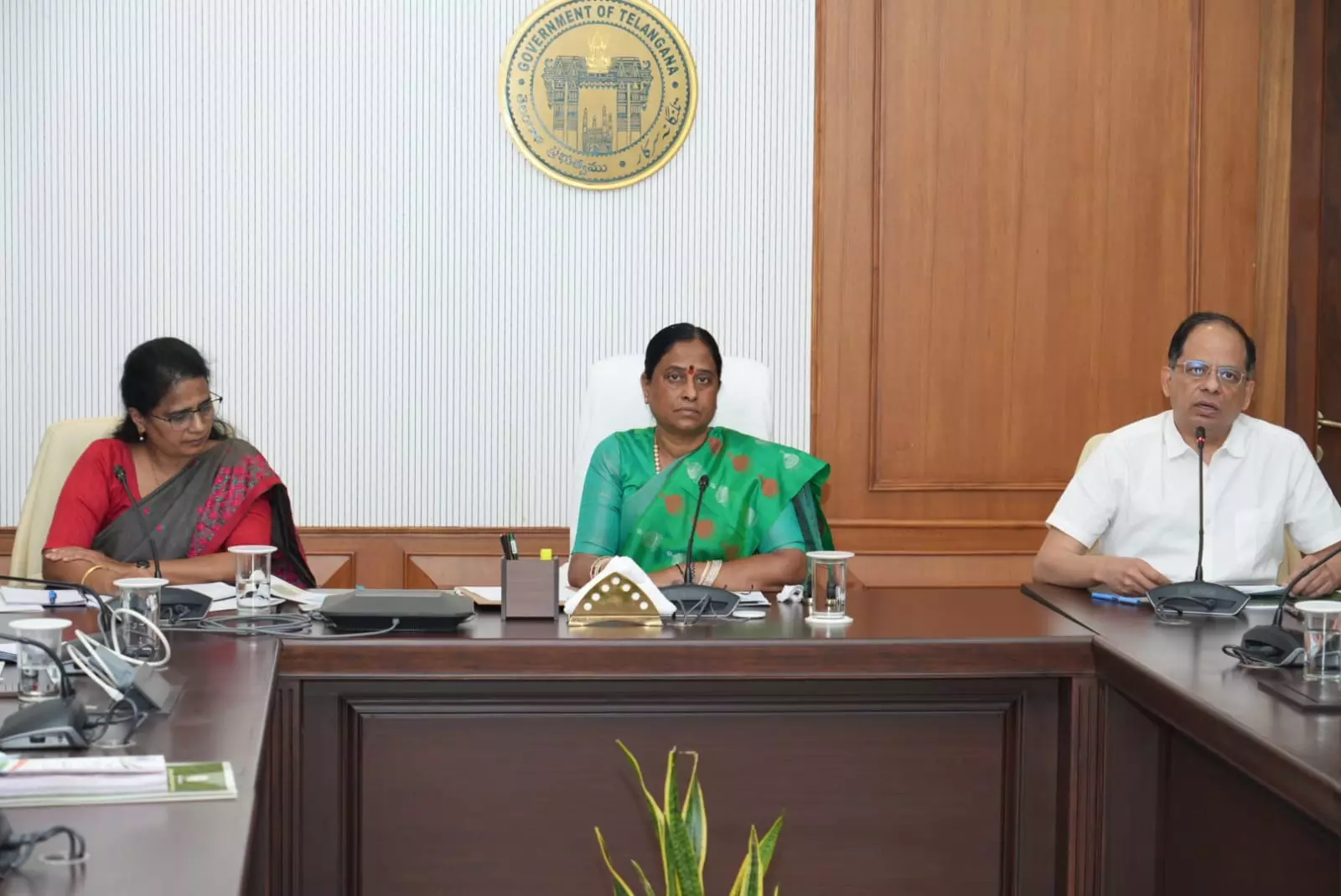 Ensure Animals Safety In Nehru, Kakatiya Zoological Parks In Summer: Konda Surekha