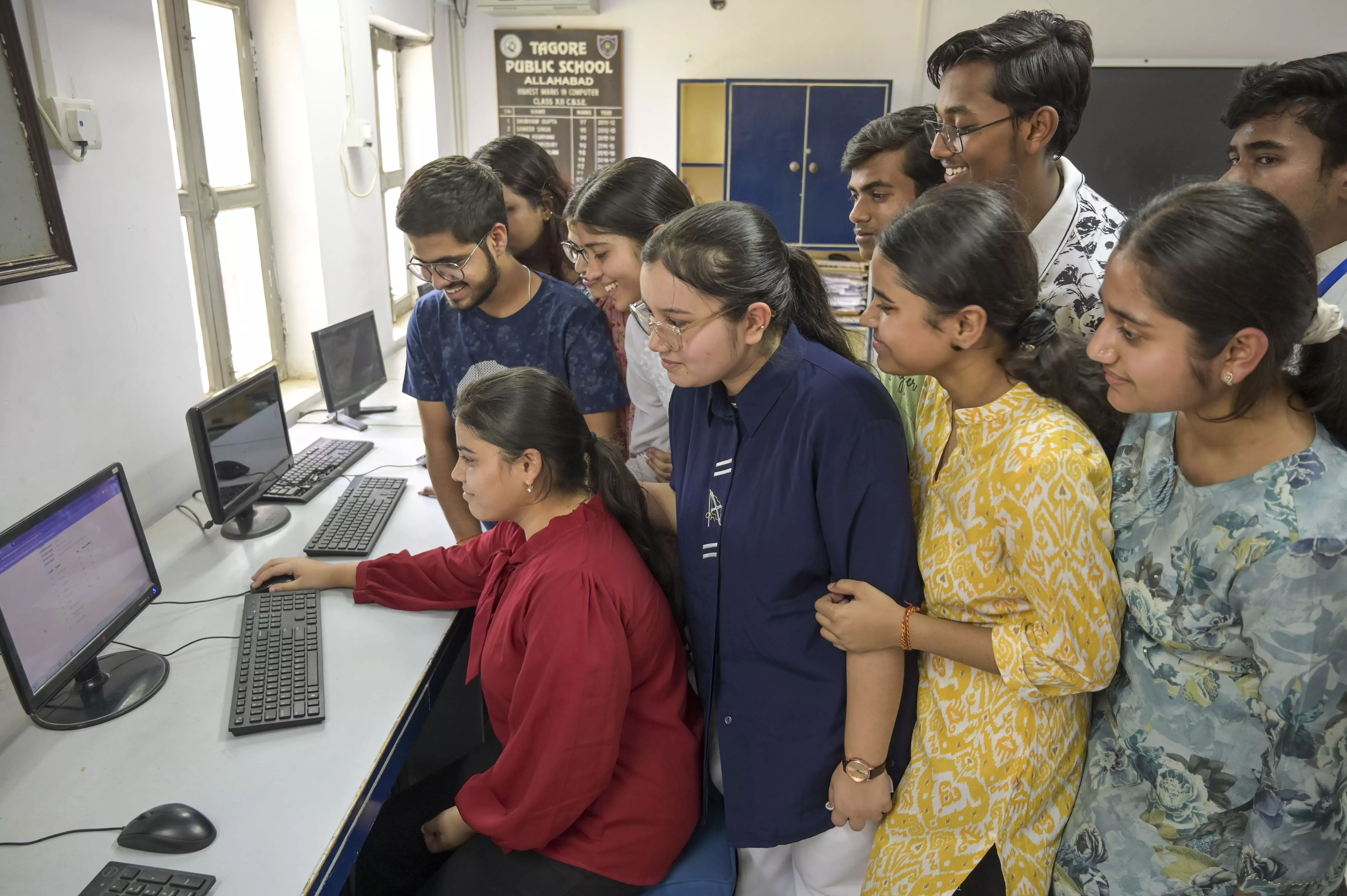CBSE Class 10, 12 Results Out: Girls Lead Again, Over 3.38 Lakh Score Above 90%