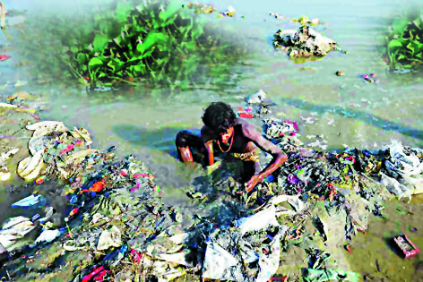 Green Aquatic Warriors Clean Up Choked Rivers