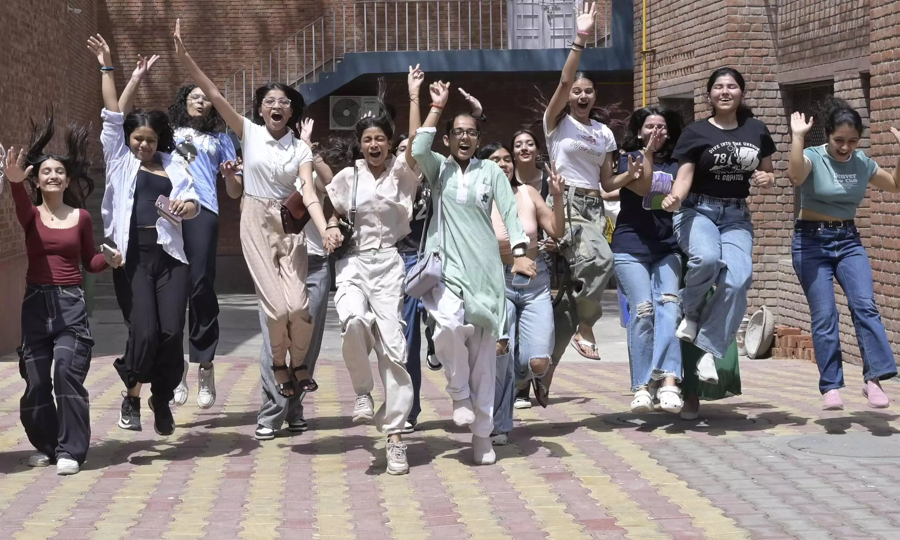 Vijayawada Region Tops CBSE Exams With 99.60 Per Cent Overall-pass