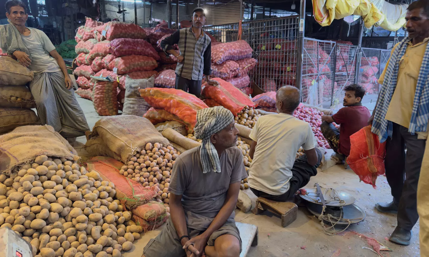 Indias Wholesale Inflation Eases to 0.85pc in April
