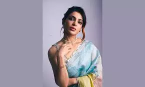 Samantha Moves on With Grace