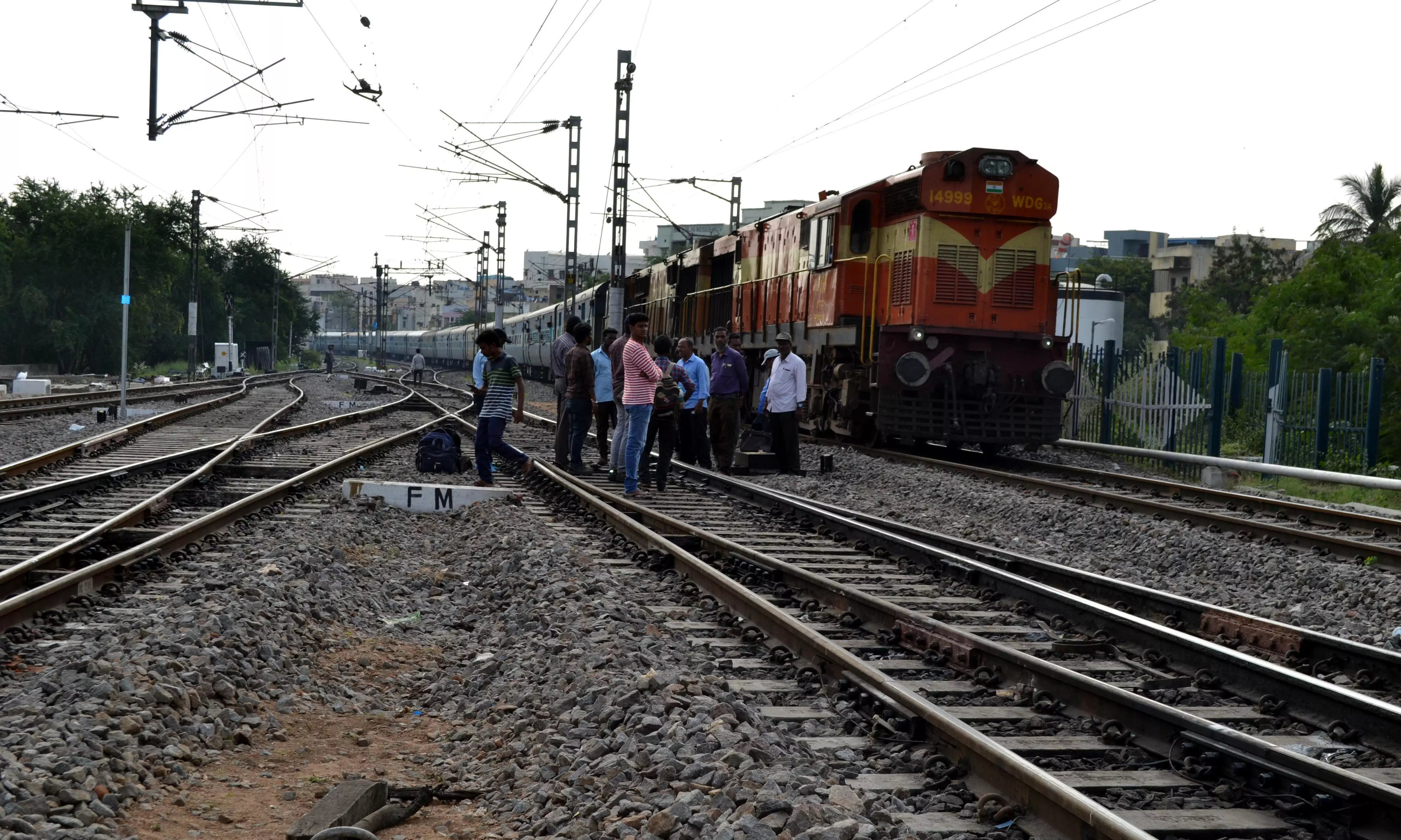 Railways Aims to Go Green