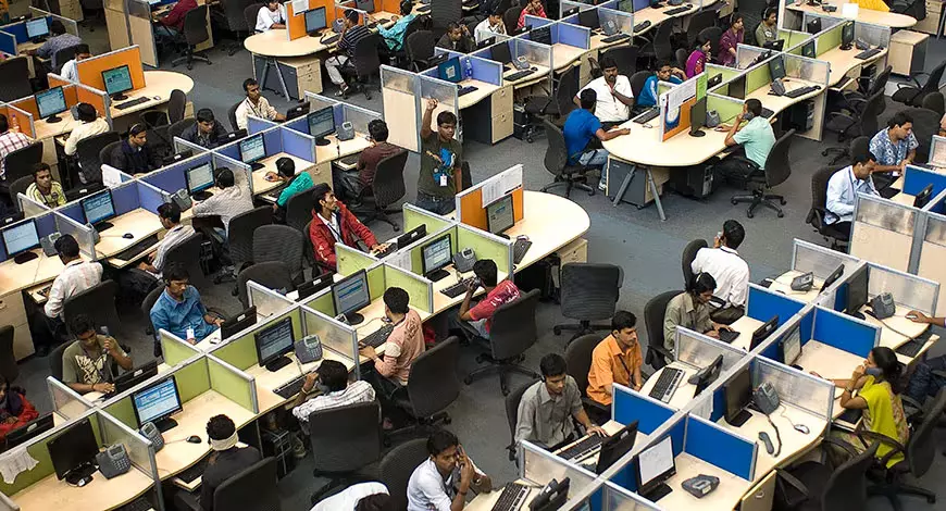 India’s IT Rise: How The Y2K Crisis Sparked a Global Tech Transformation India’s IT Rise: How The Y2K Crisis Sparked a Global Tech Transformation
