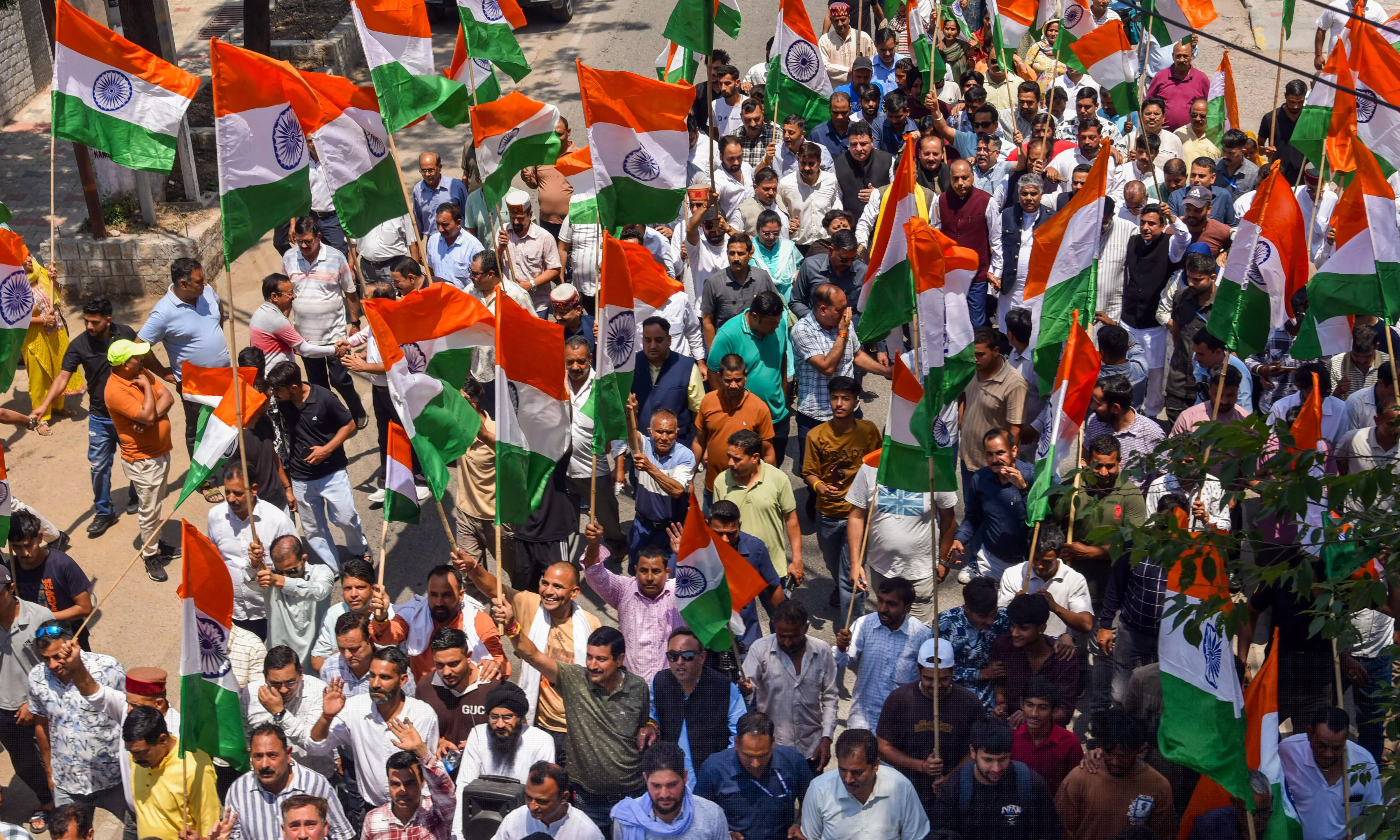Former V-P Venkaiah Naidu, Union Minister Kishan Reddy Attend Tiranga Yatra In Hyderabad